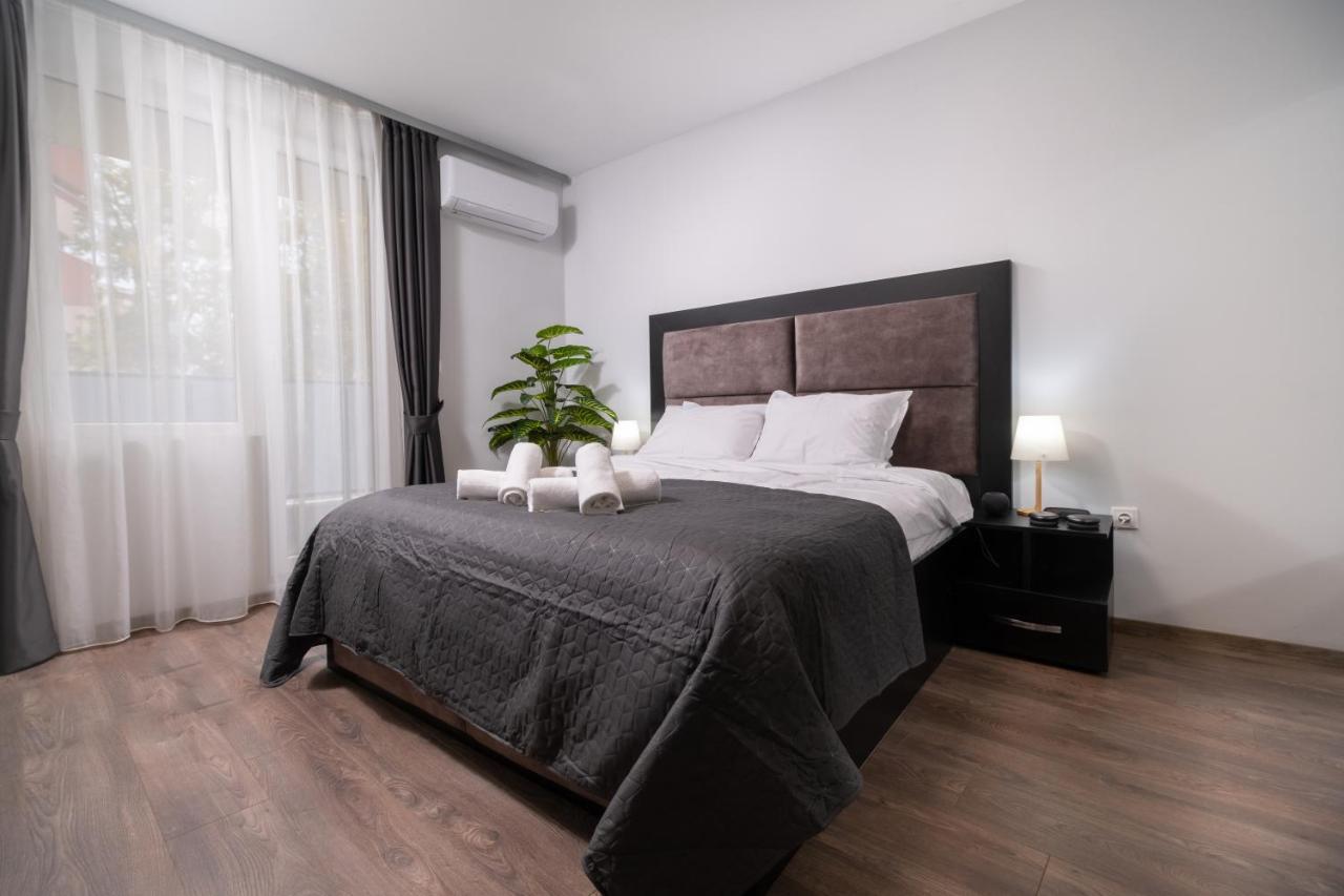 Chic 1Br Apartment With Balcony In 플로브디프 외부 사진