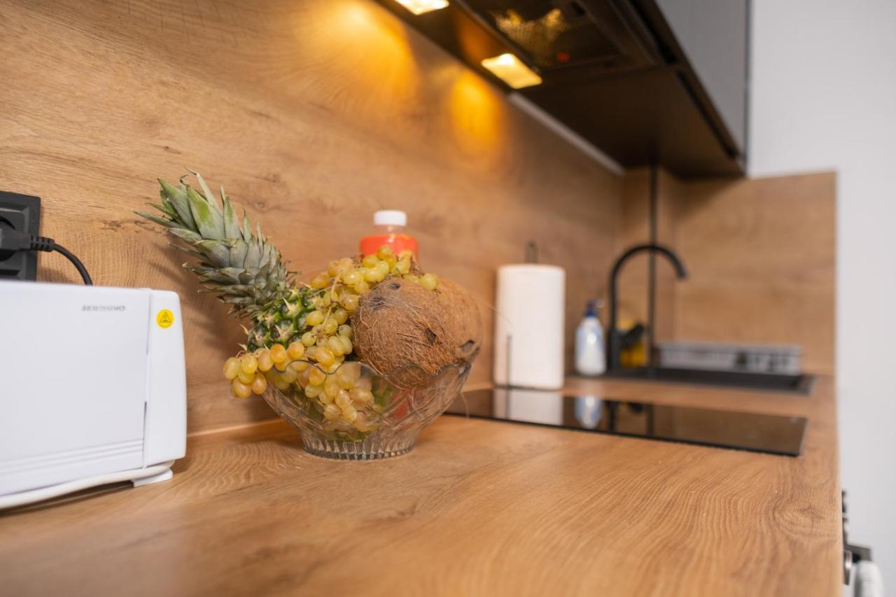 Chic 1Br Apartment With Balcony In 플로브디프 외부 사진